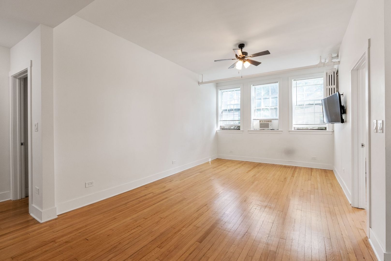 1223 Hull Terrace Unit: G
