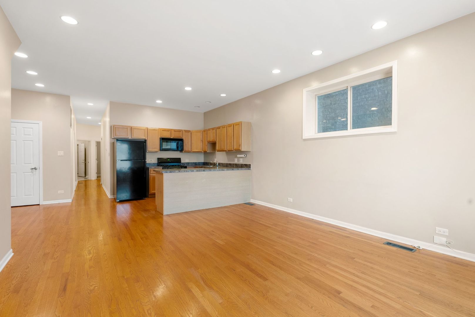 5028 W Lawrence Avenue Unit: 1