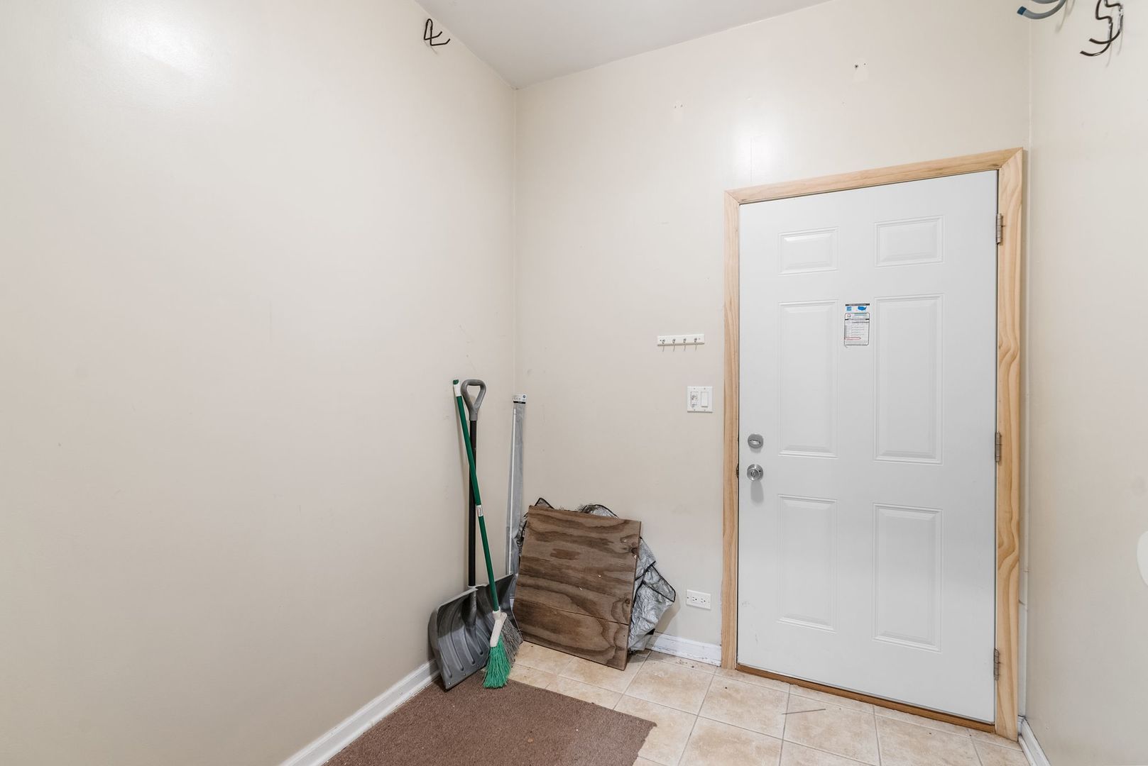 5028 W Lawrence Avenue Unit: 1