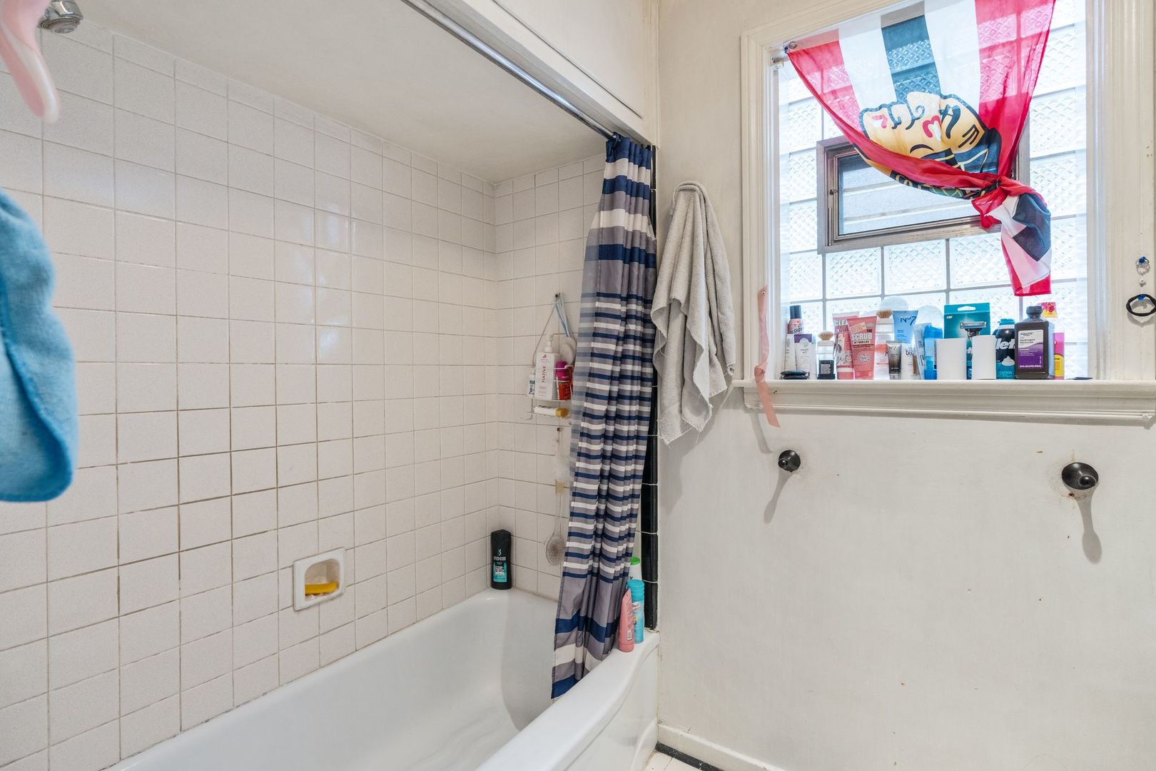 8227 Keating Avenue Unit: 1B