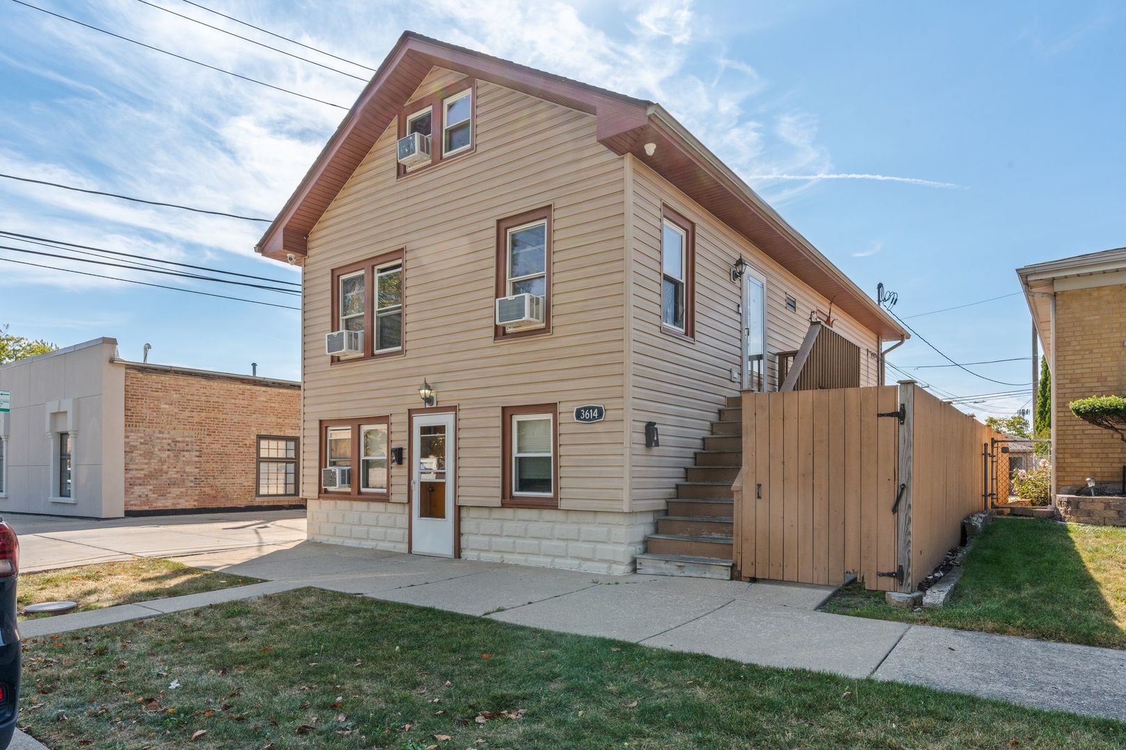 3614 N Oketo Avenue