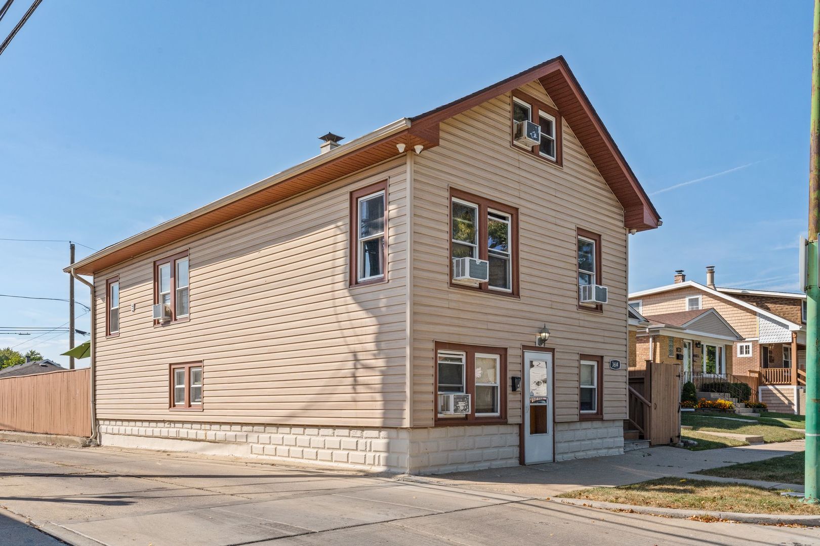 3614 N Oketo Avenue