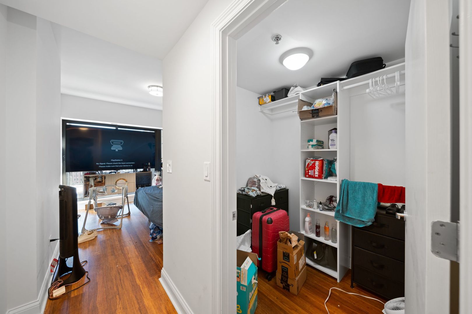1212 N Wells Street Unit: 1701