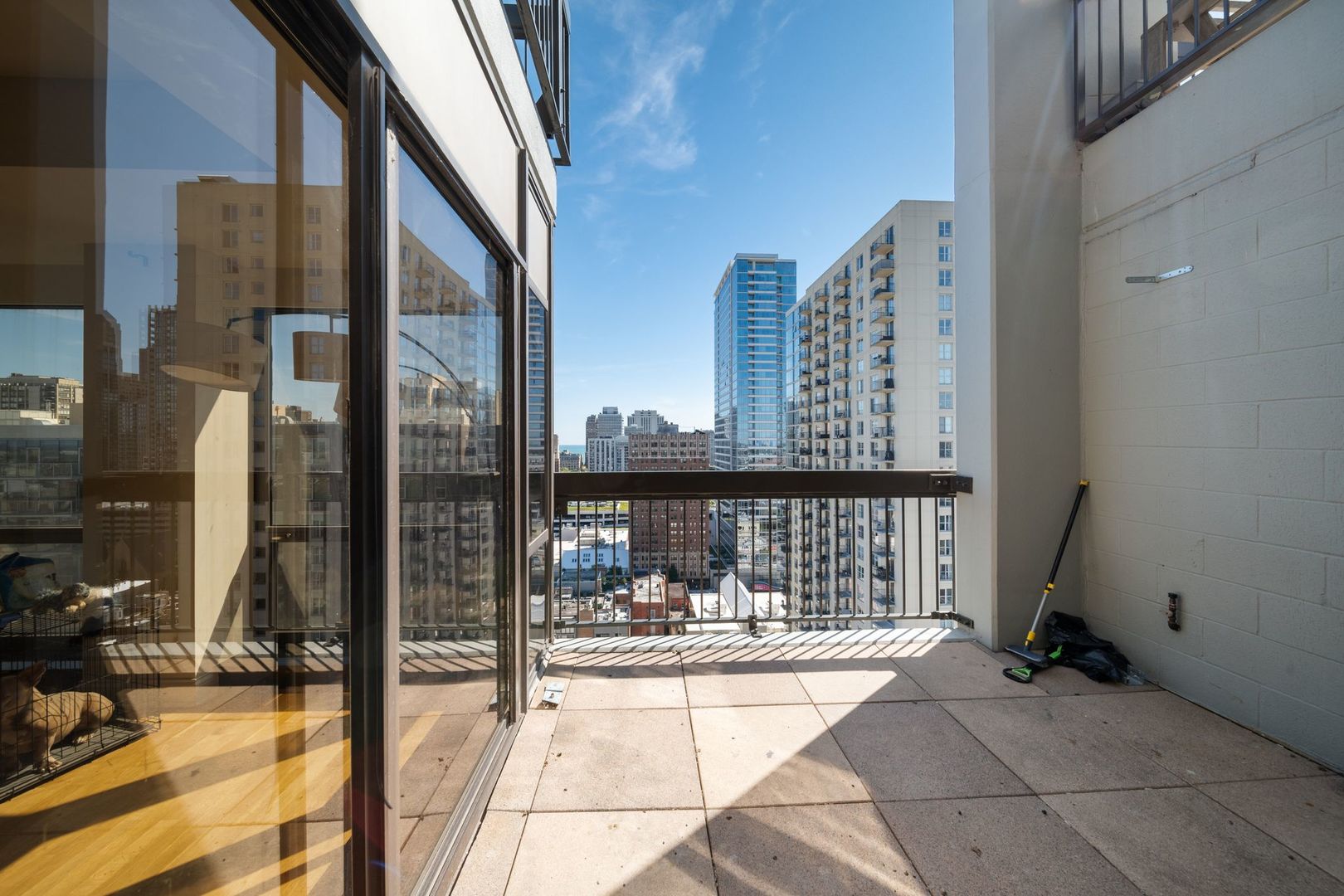 1212 N Wells Street Unit: 1701