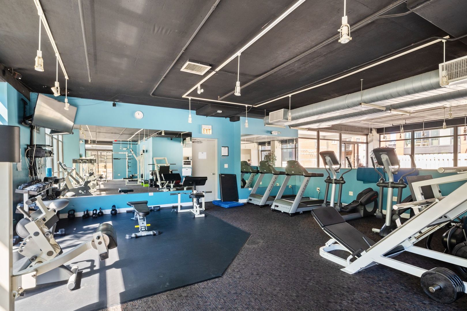 1212 N Wells Street Unit: 1701