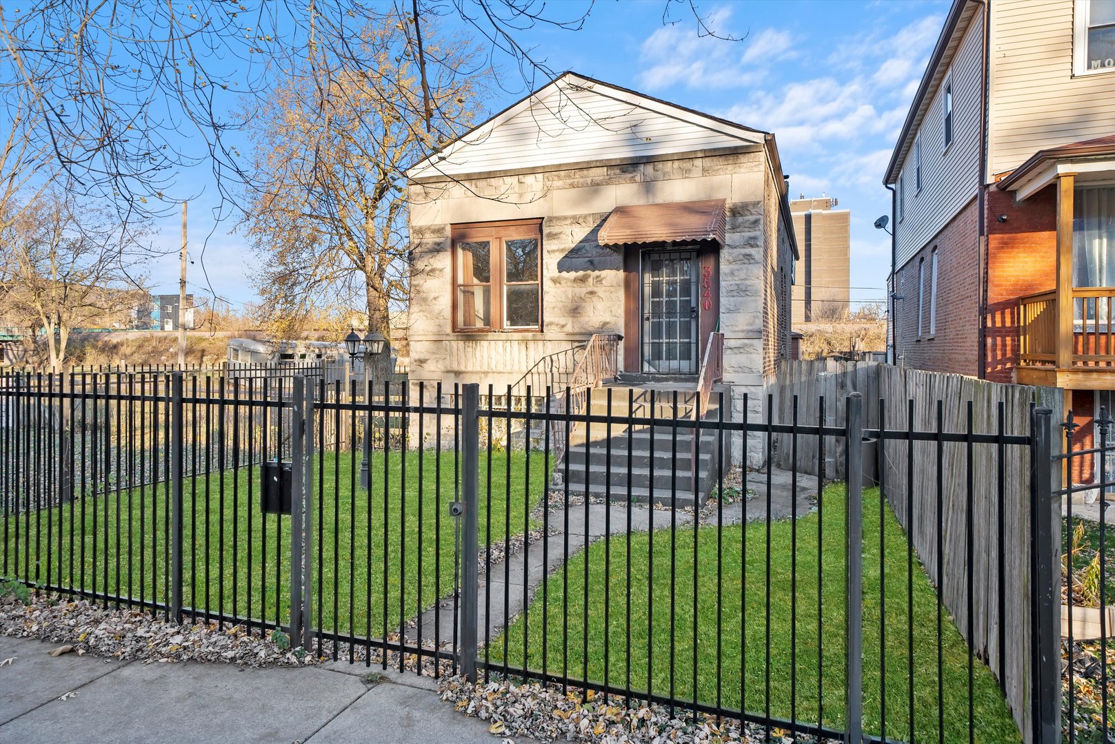 3540 W Carroll Avenue