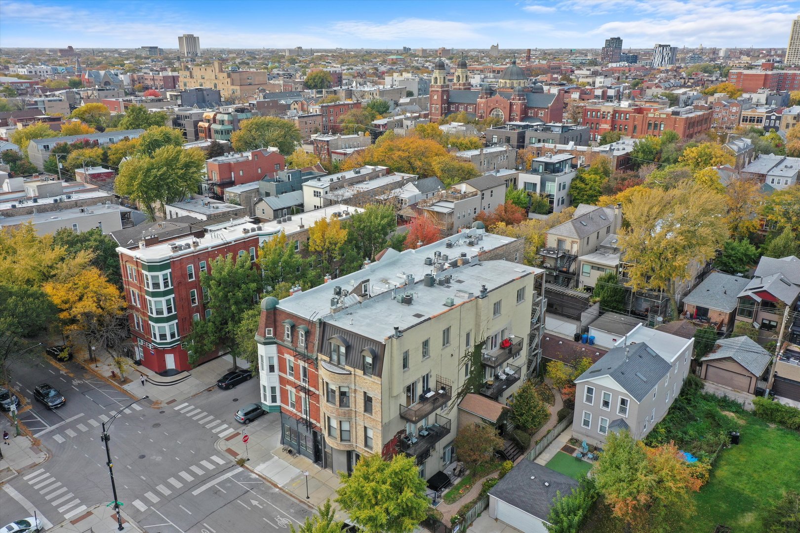 1432 W Erie Street Unit: 3R