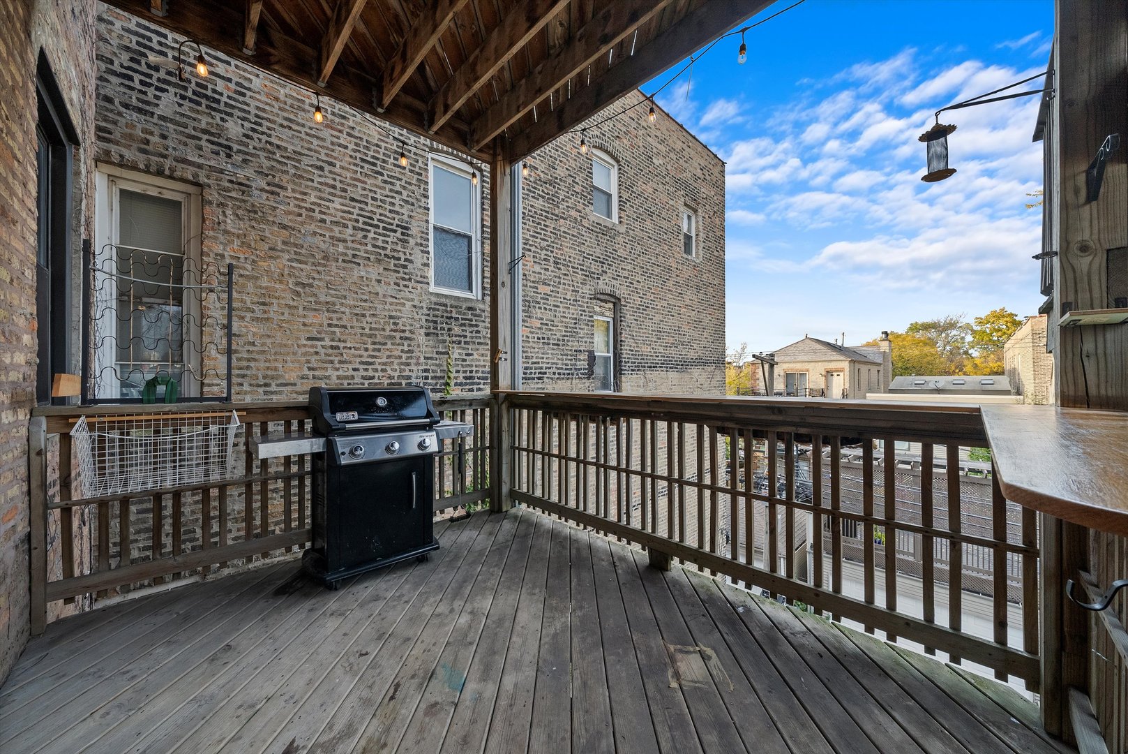 1432 W Erie Street Unit: 3R