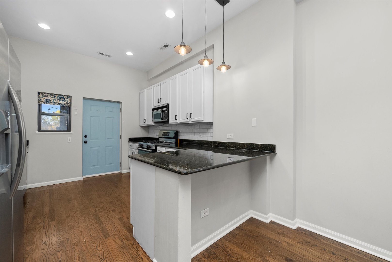 1432 W Erie Street Unit: 3R