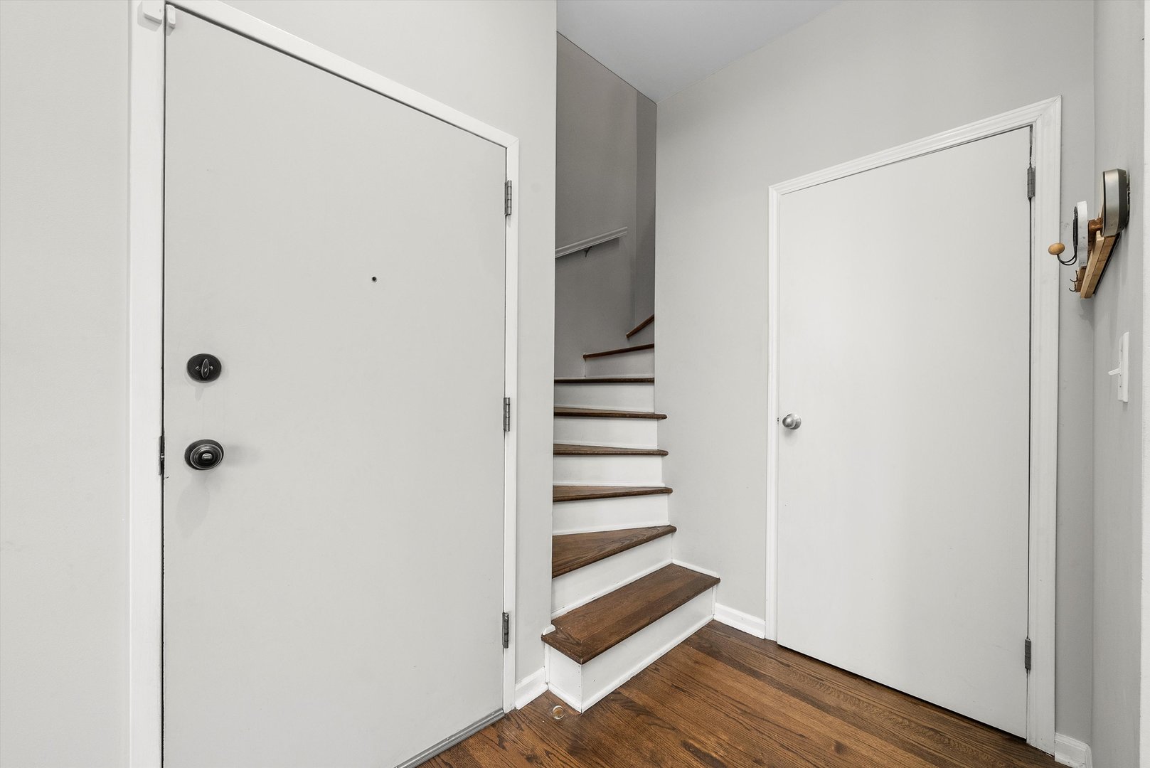 1432 W Erie Street Unit: 3R