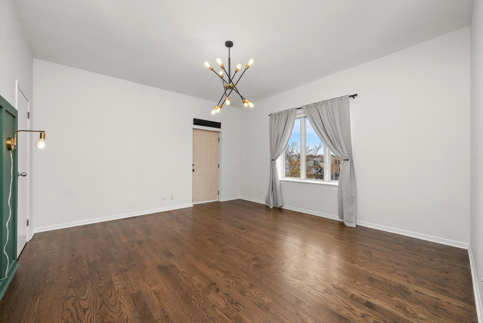 1432 W Erie Street Unit: 3R