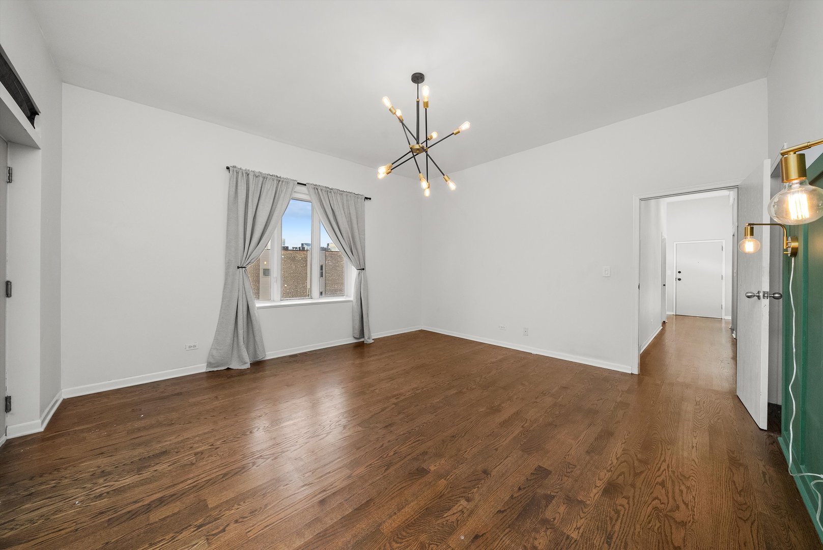 1432 W Erie Street Unit: 3R