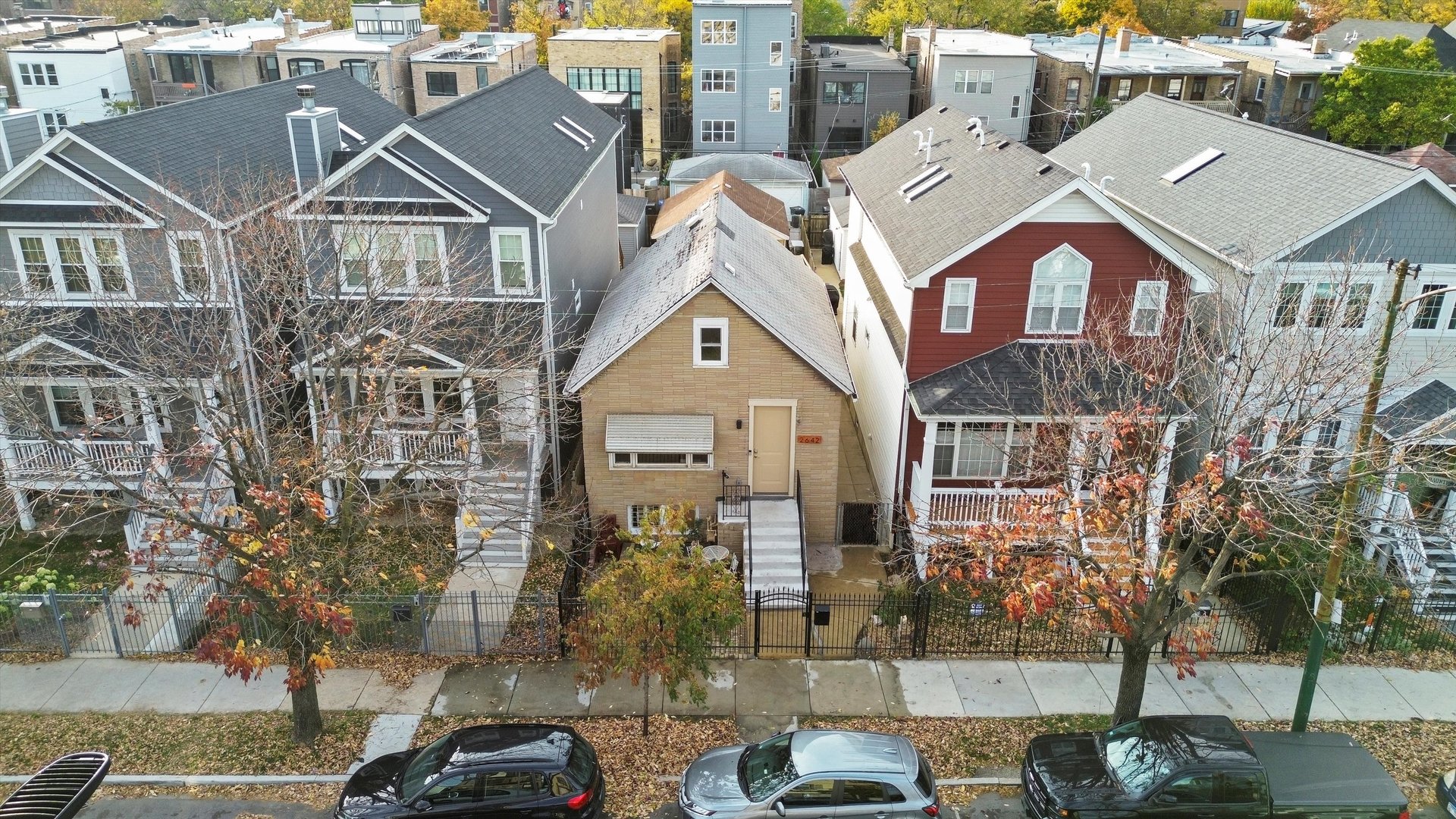 2642 N California Avenue Unit: 1