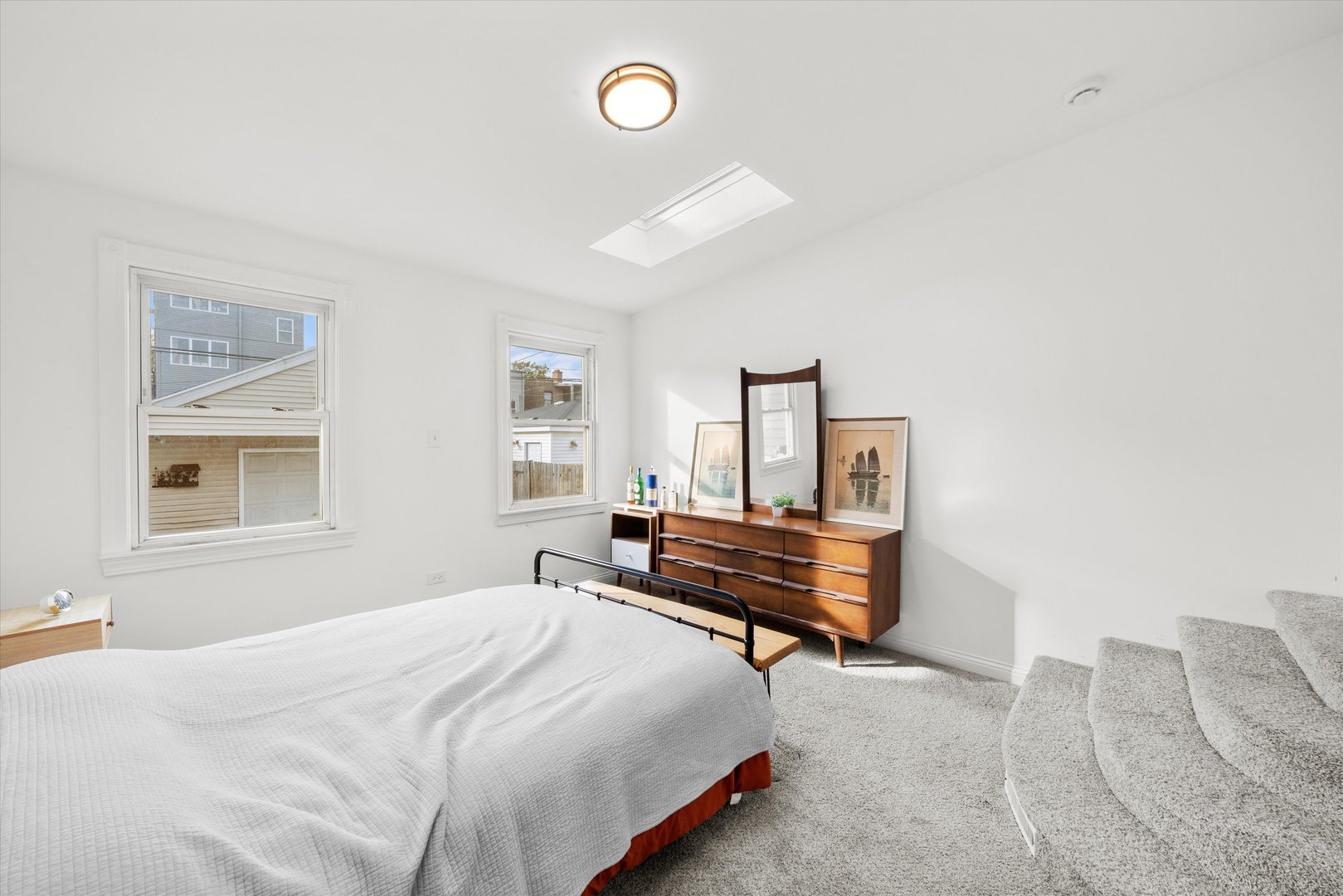 2642 N California Avenue Unit: 1