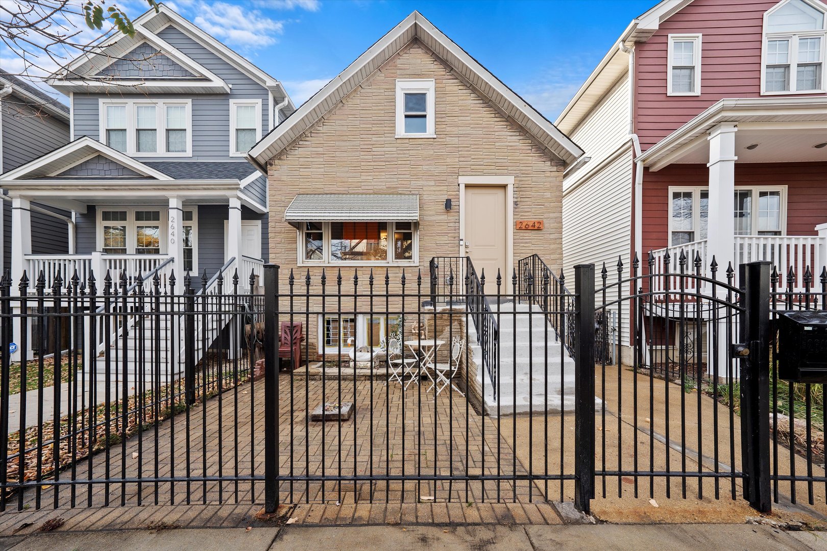 2642 N California Avenue Unit: 1