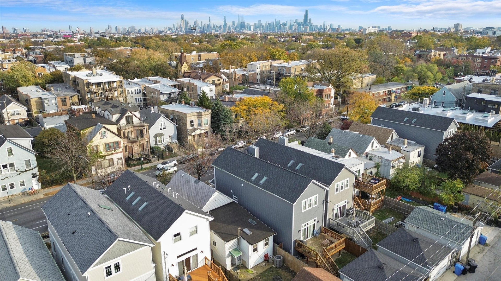 2642 N California Avenue Unit: 1