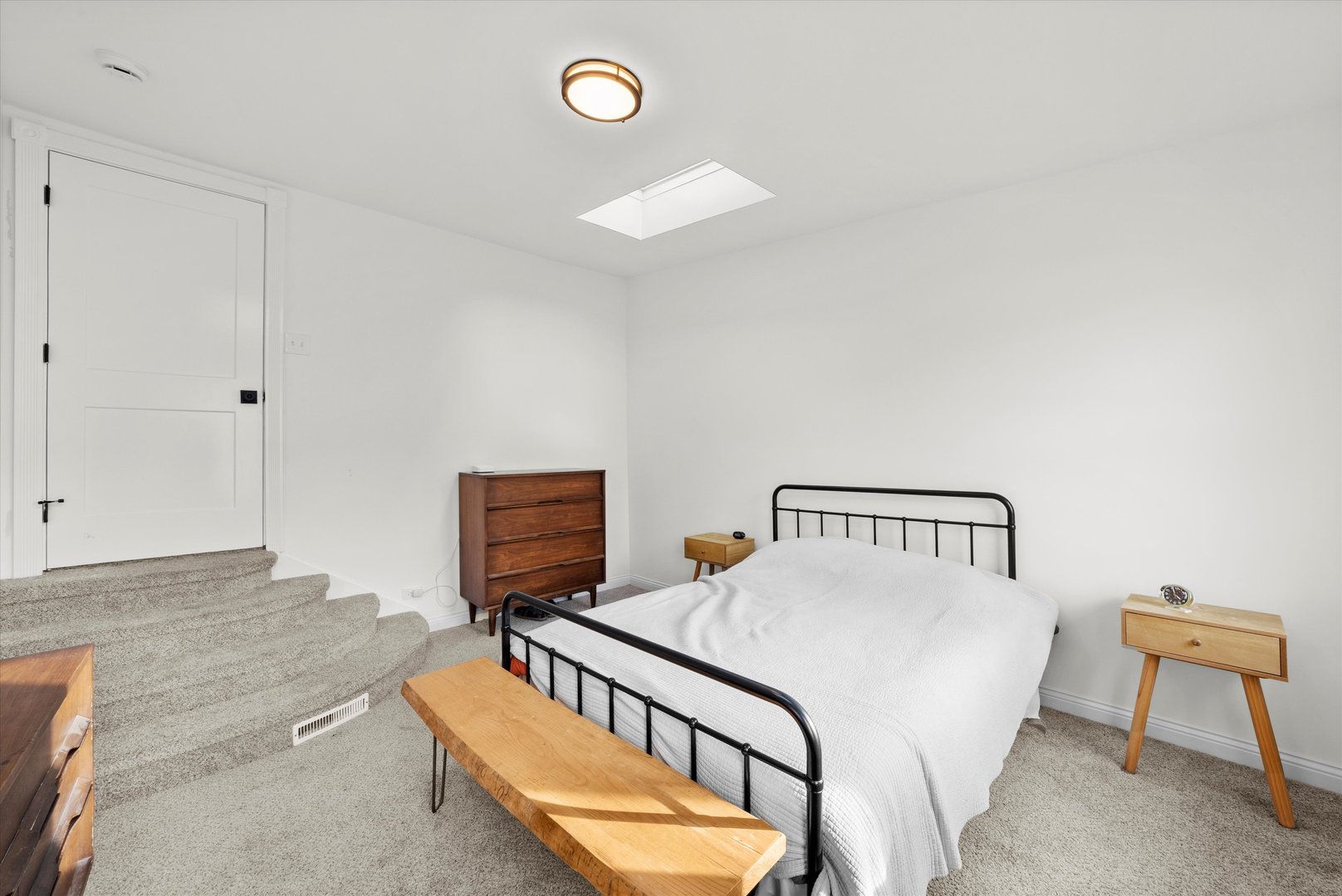 2642 N California Avenue Unit: 1