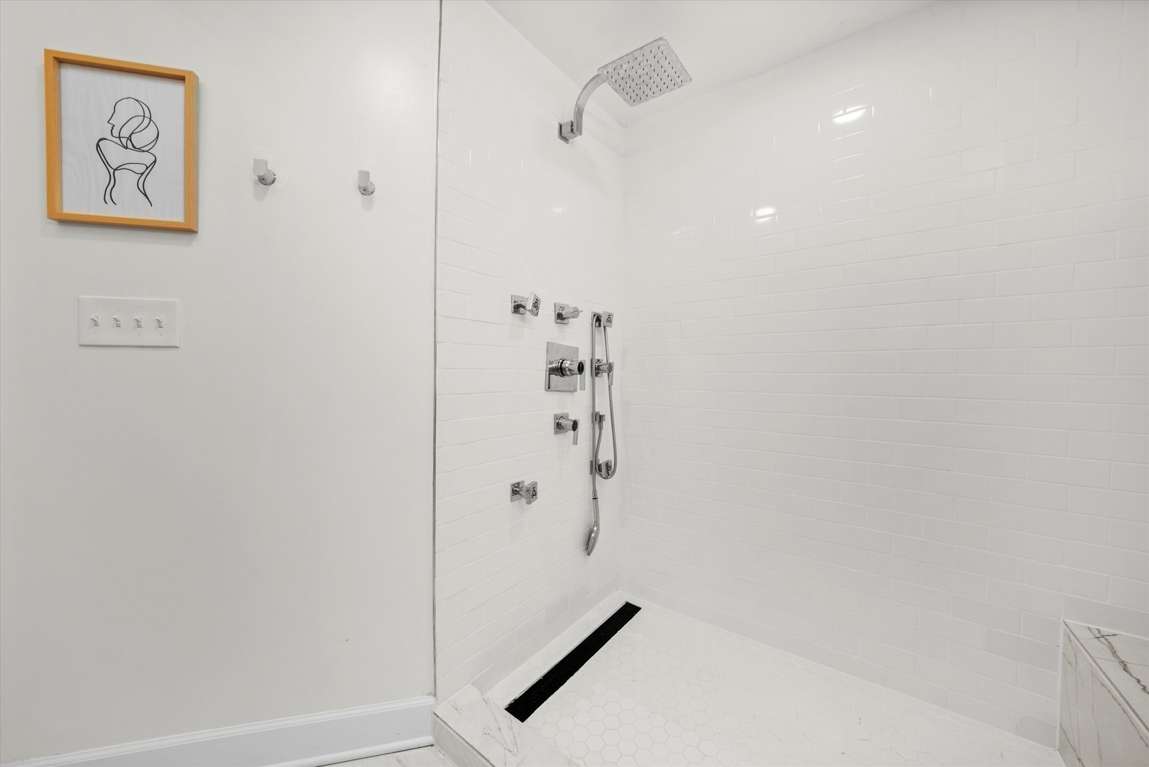 2642 N California Avenue Unit: 1