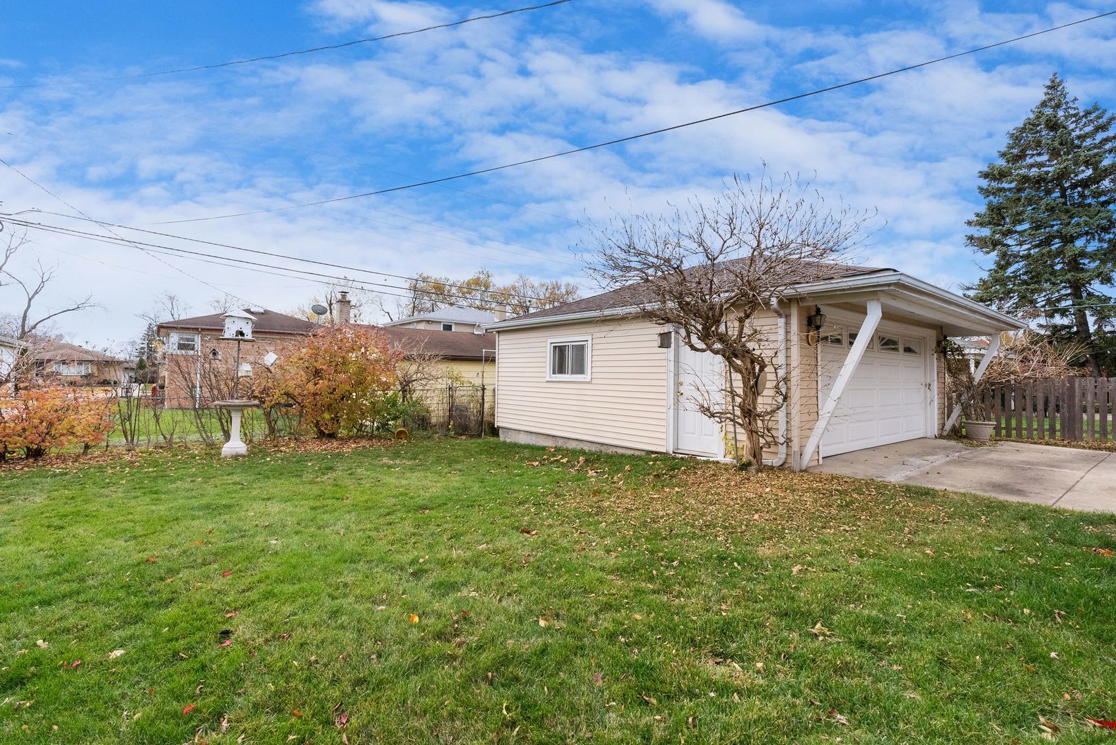 7045 W Kedzie Street
