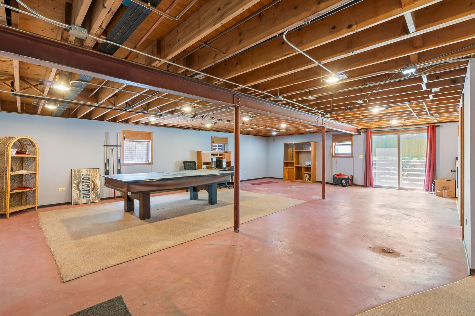 2320 W White Oak Street
