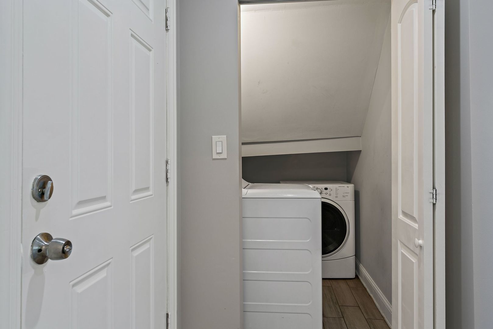 1400 N Lawndale Avenue Unit: 1