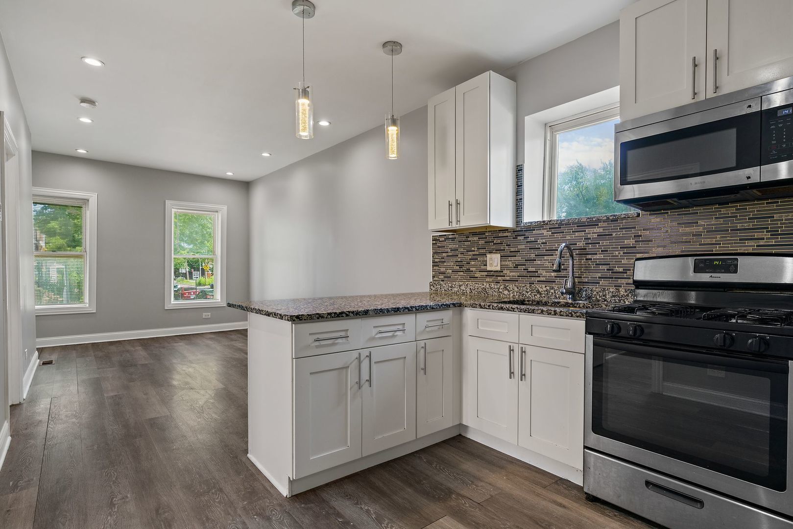 1400 N Lawndale Avenue Unit: 1