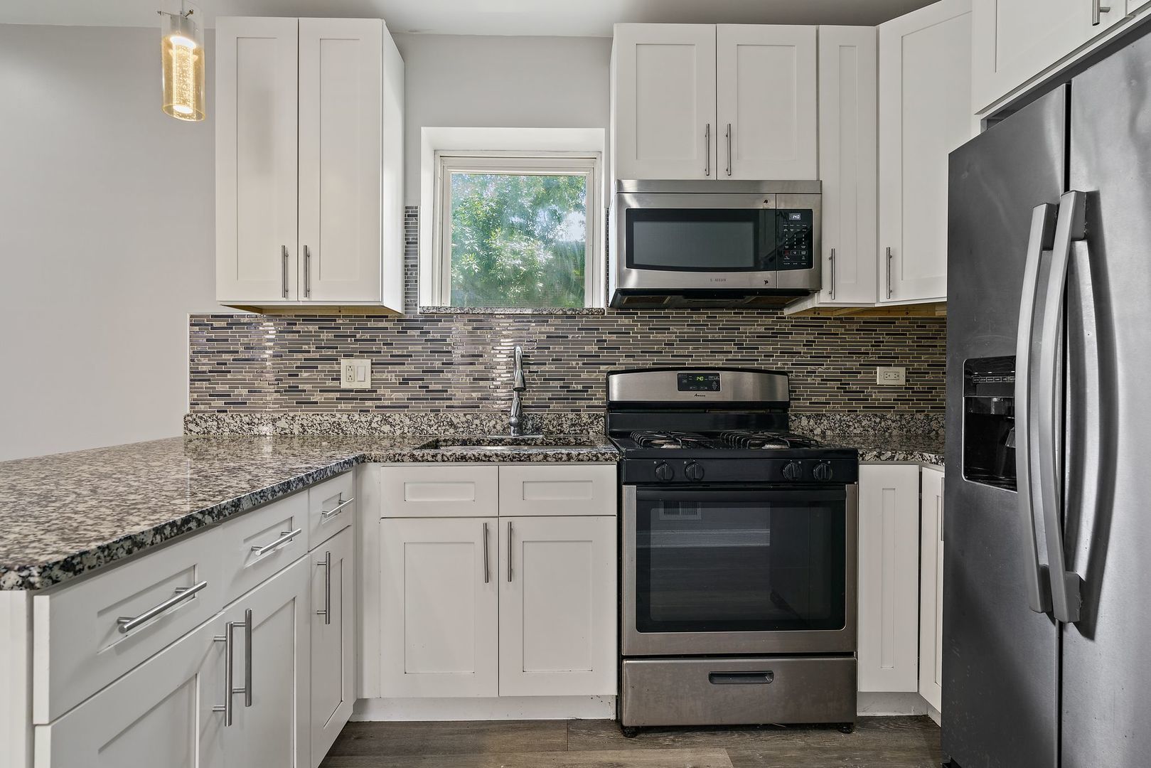1400 N Lawndale Avenue Unit: 1