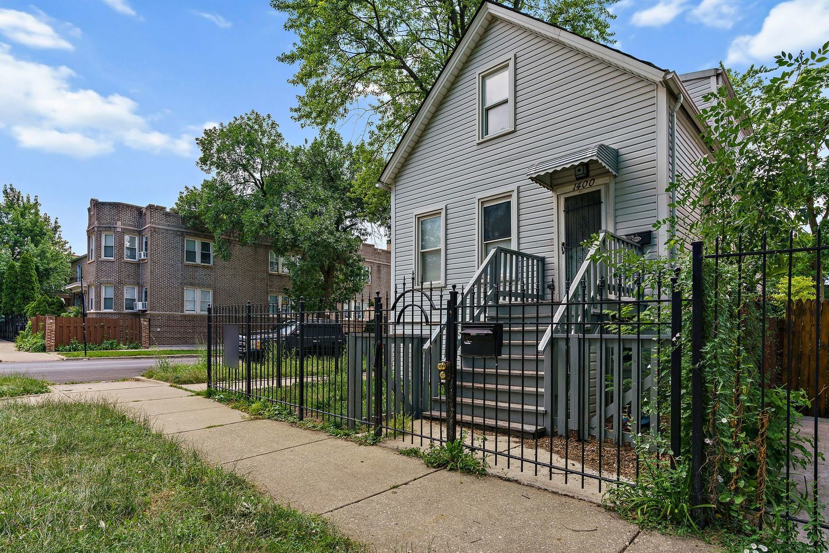 1400 N Lawndale Avenue Unit: 1