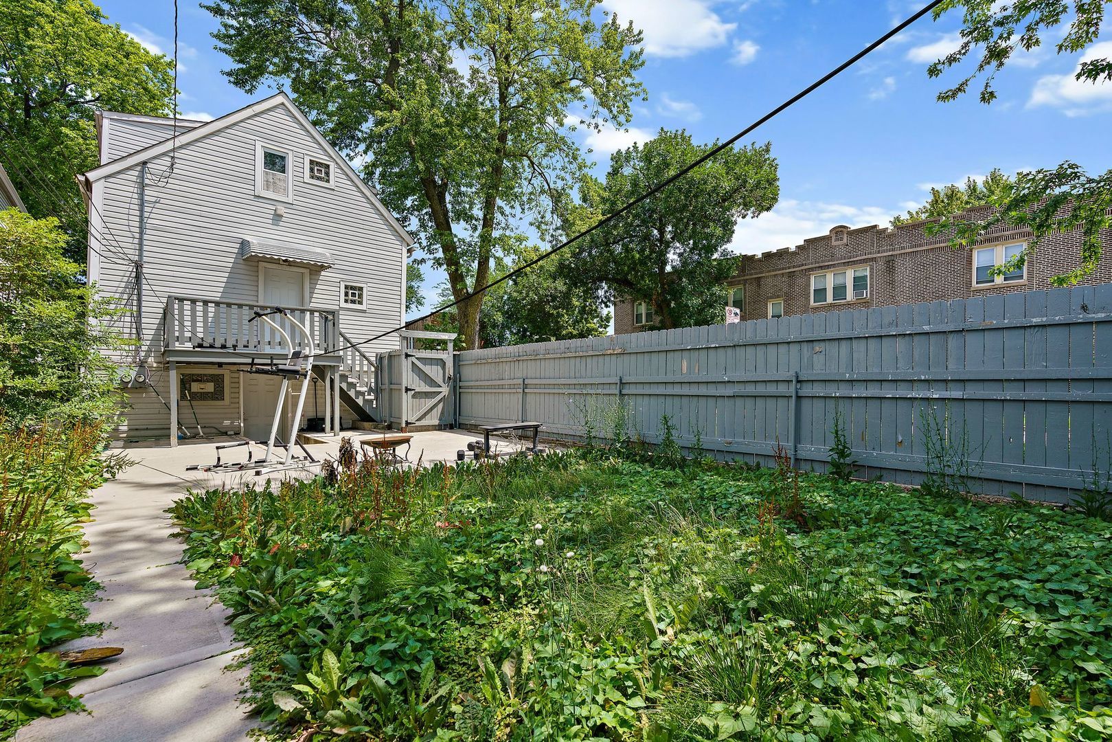 1400 N Lawndale Avenue Unit: 1