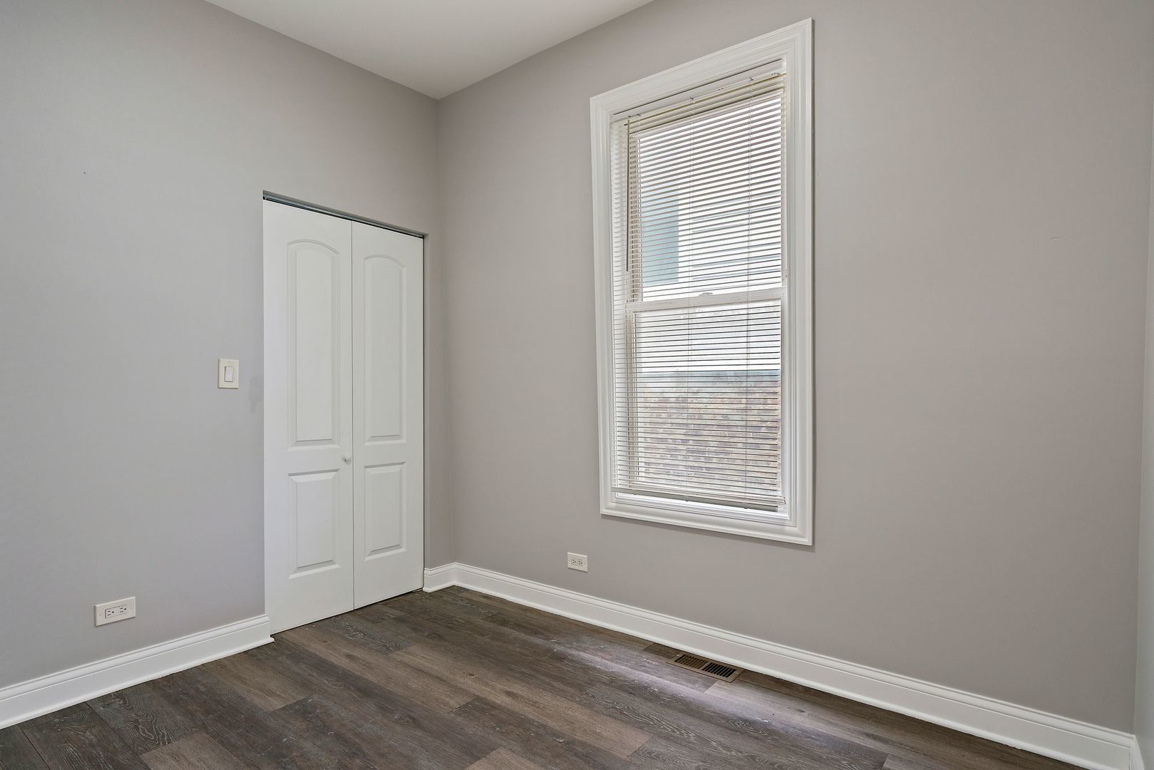1400 N Lawndale Avenue Unit: 1