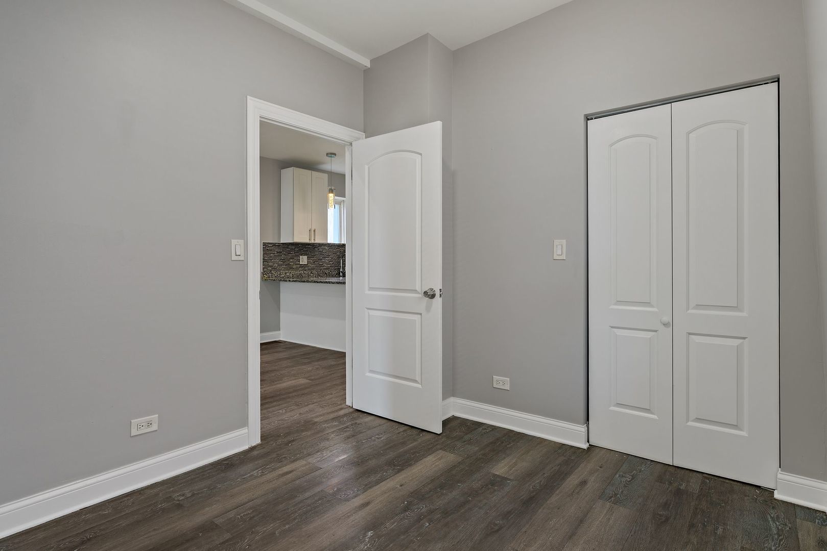 1400 N Lawndale Avenue Unit: 1