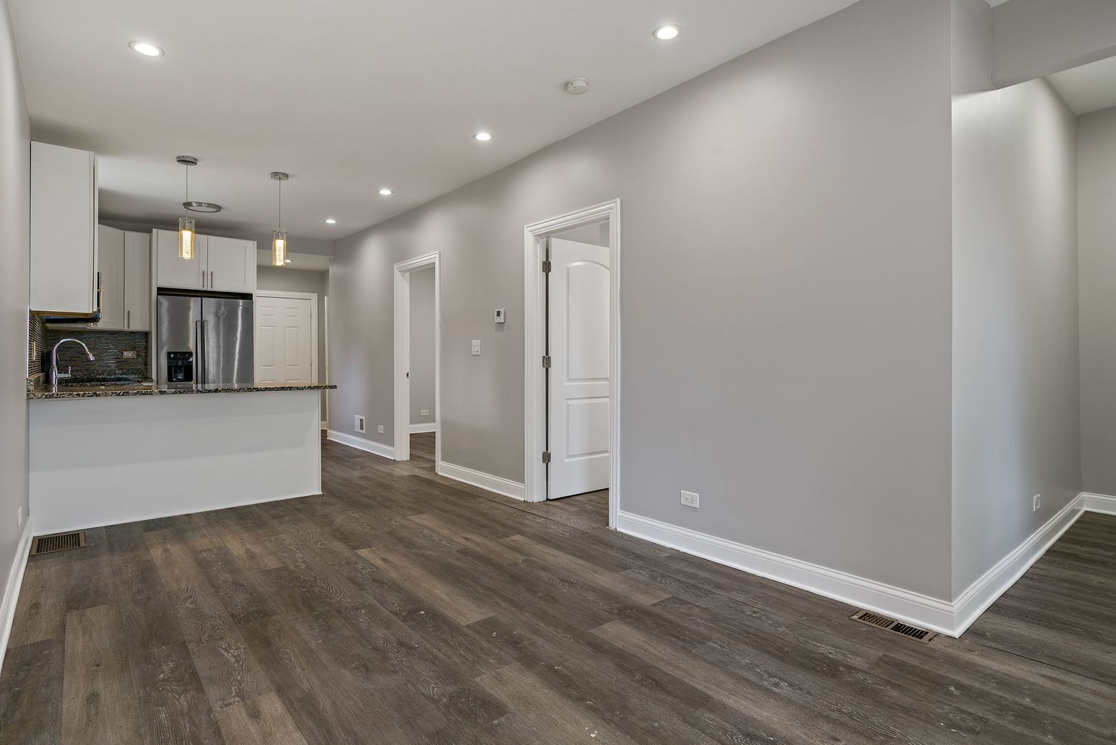 1400 N Lawndale Avenue Unit: 1