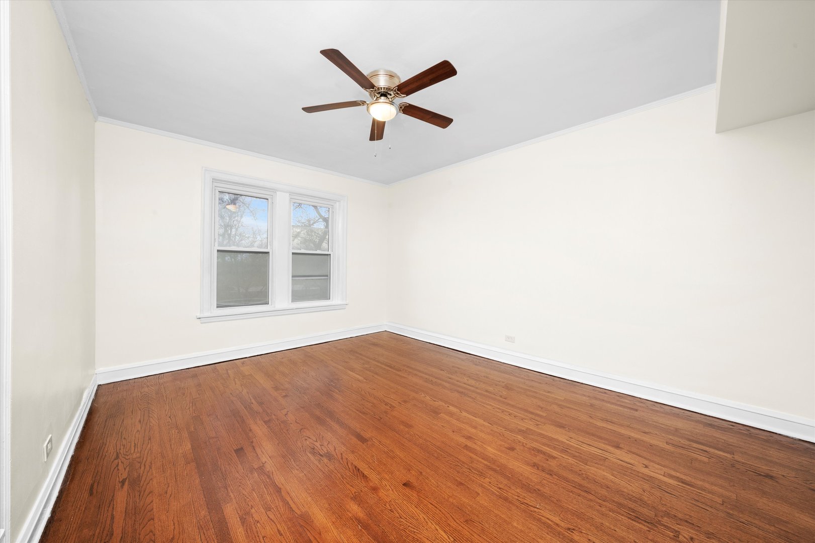 5800 W Adams Street Unit: 2E