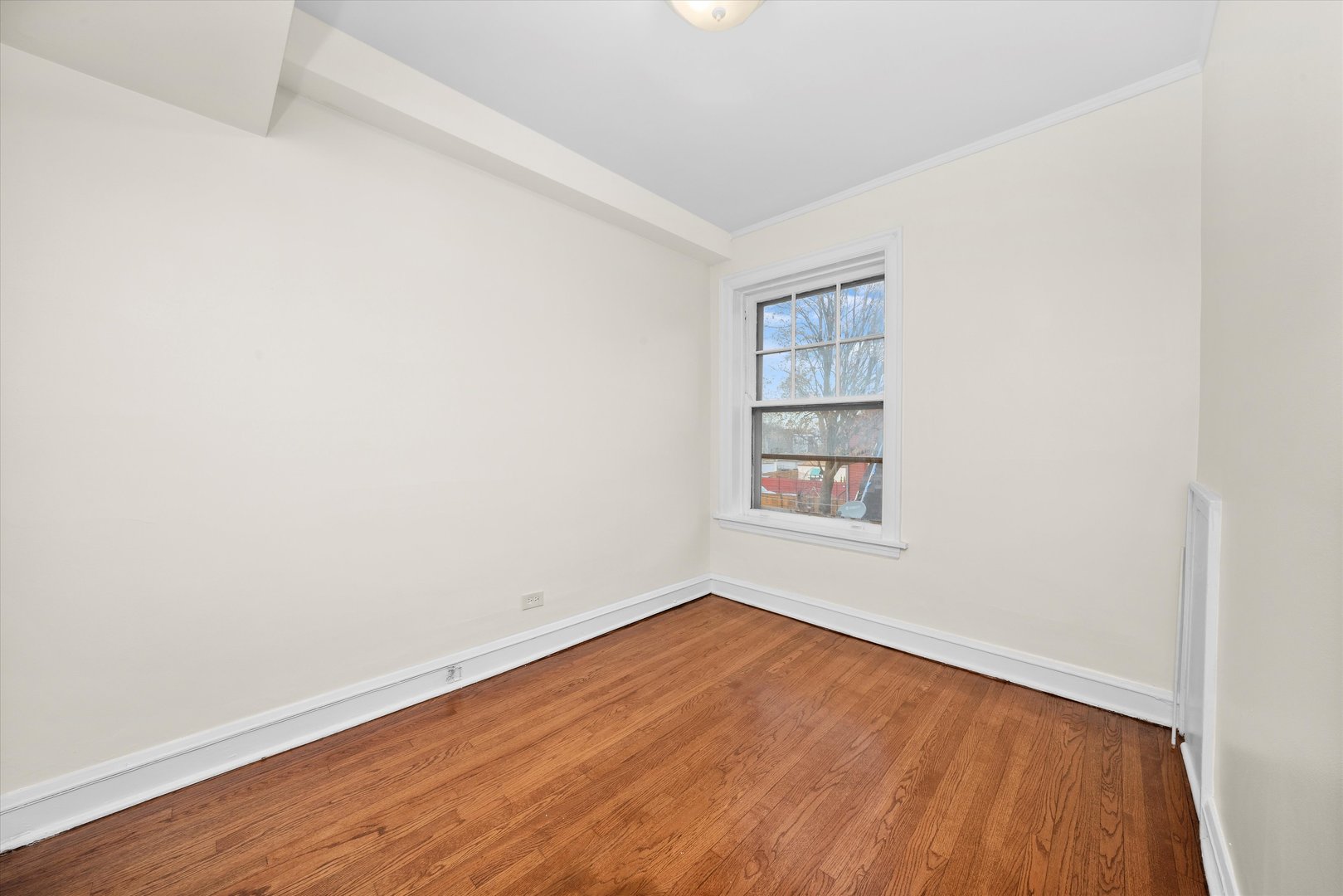 5800 W Adams Street Unit: 2E