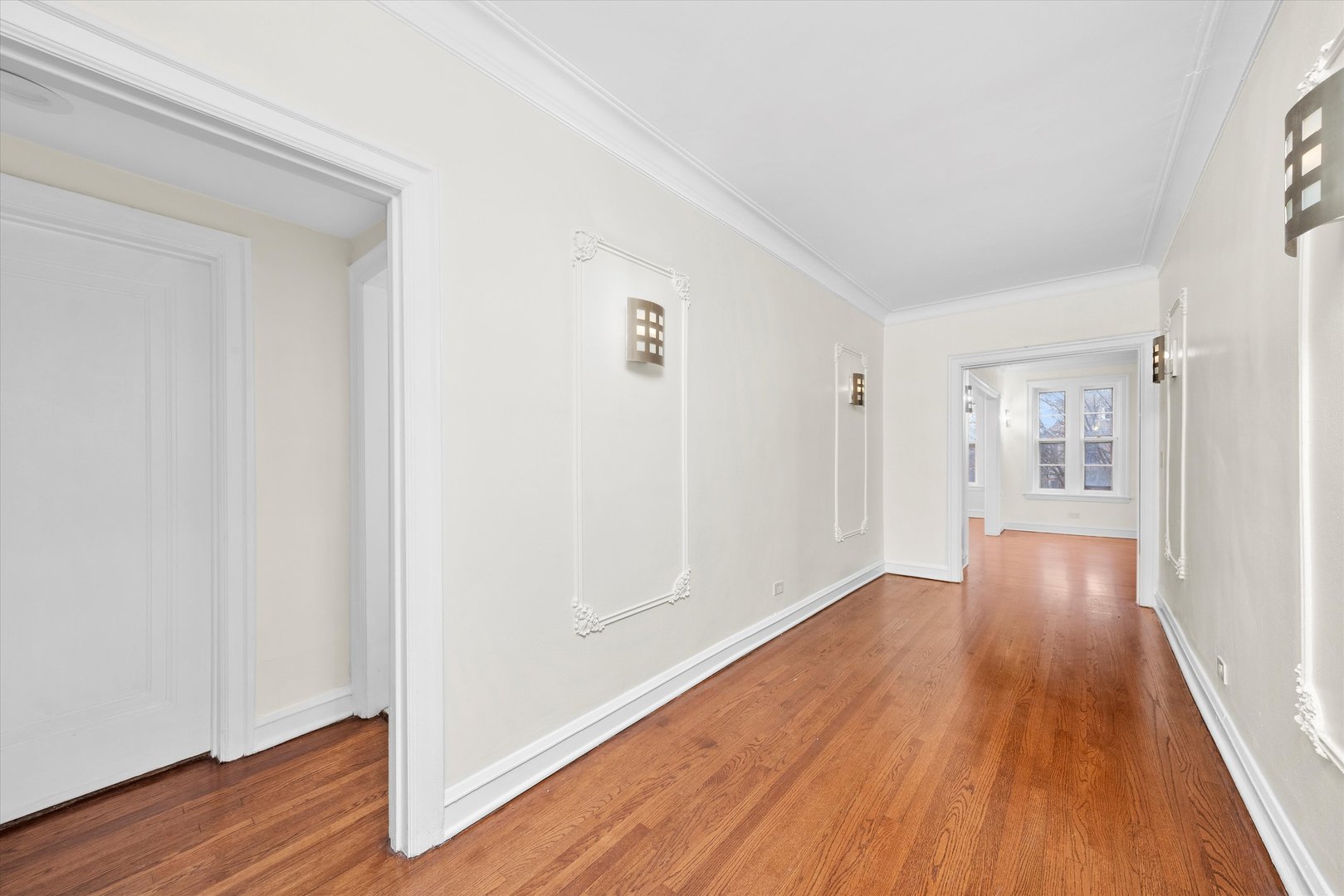 5800 W Adams Street Unit: 2E