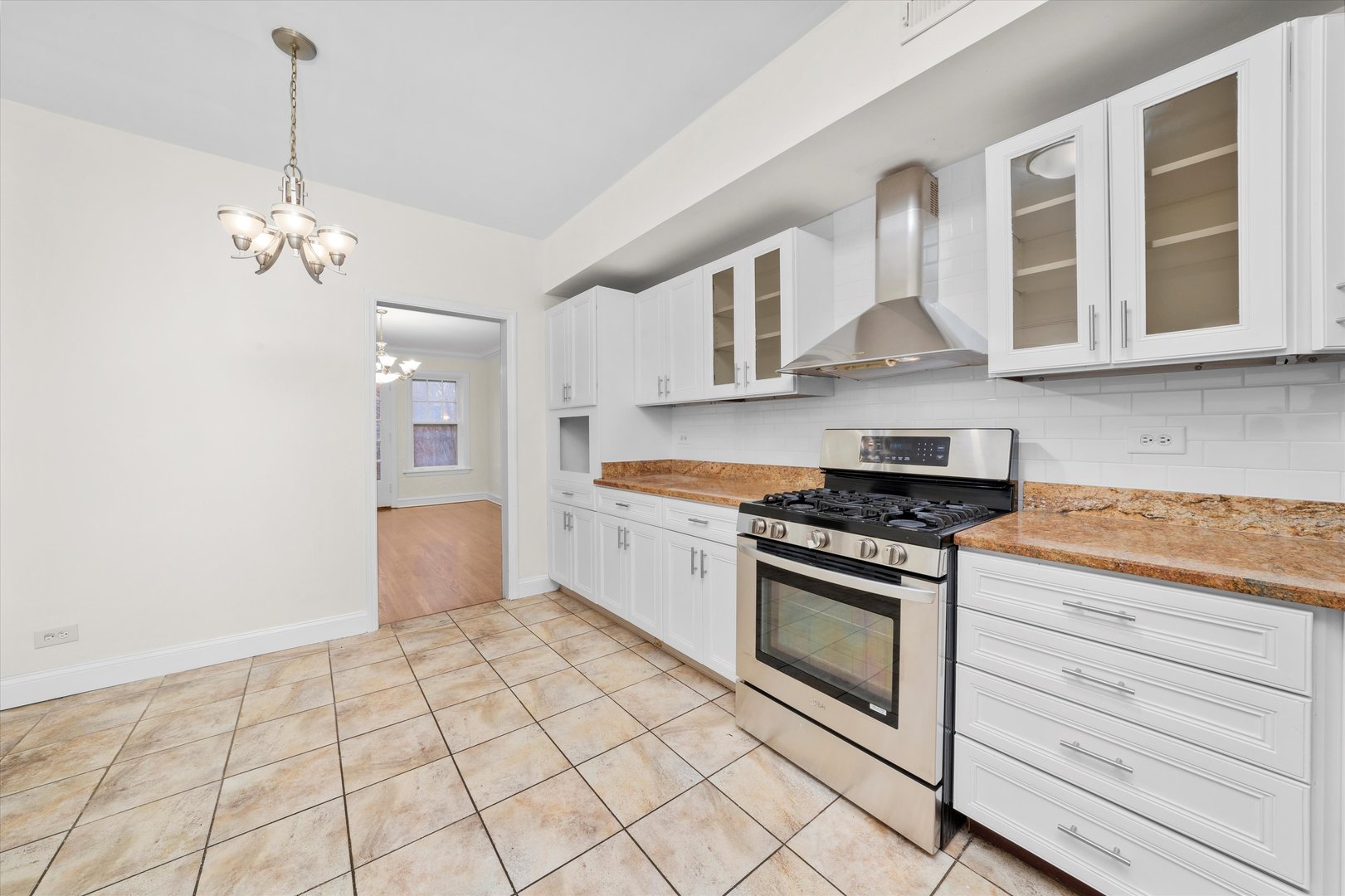 5800 W Adams Street Unit: 2E