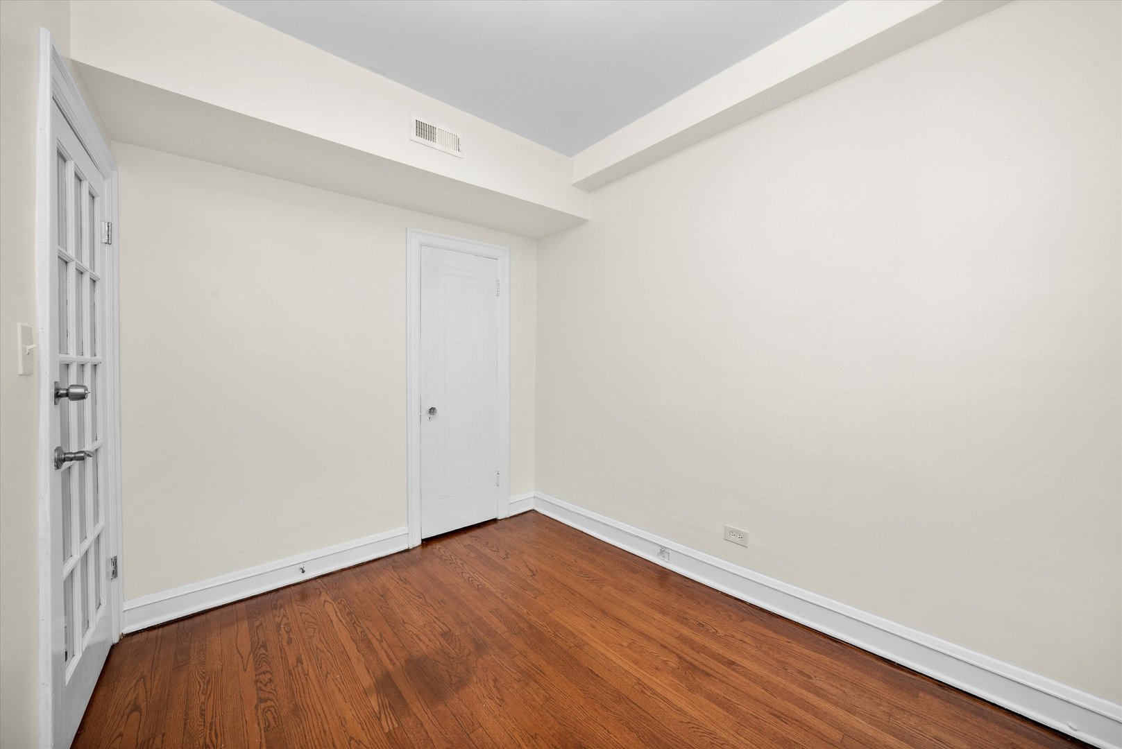 5800 W Adams Street Unit: 2E