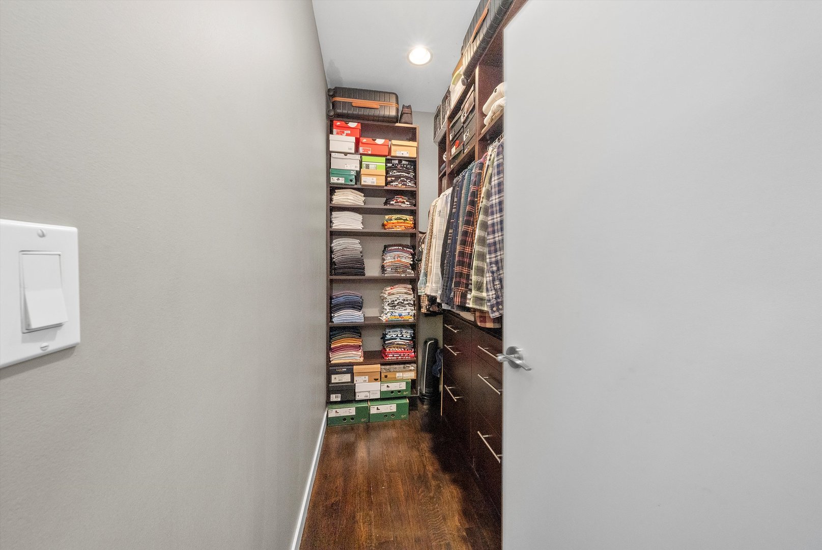 2800 W North Avenue Unit: 403