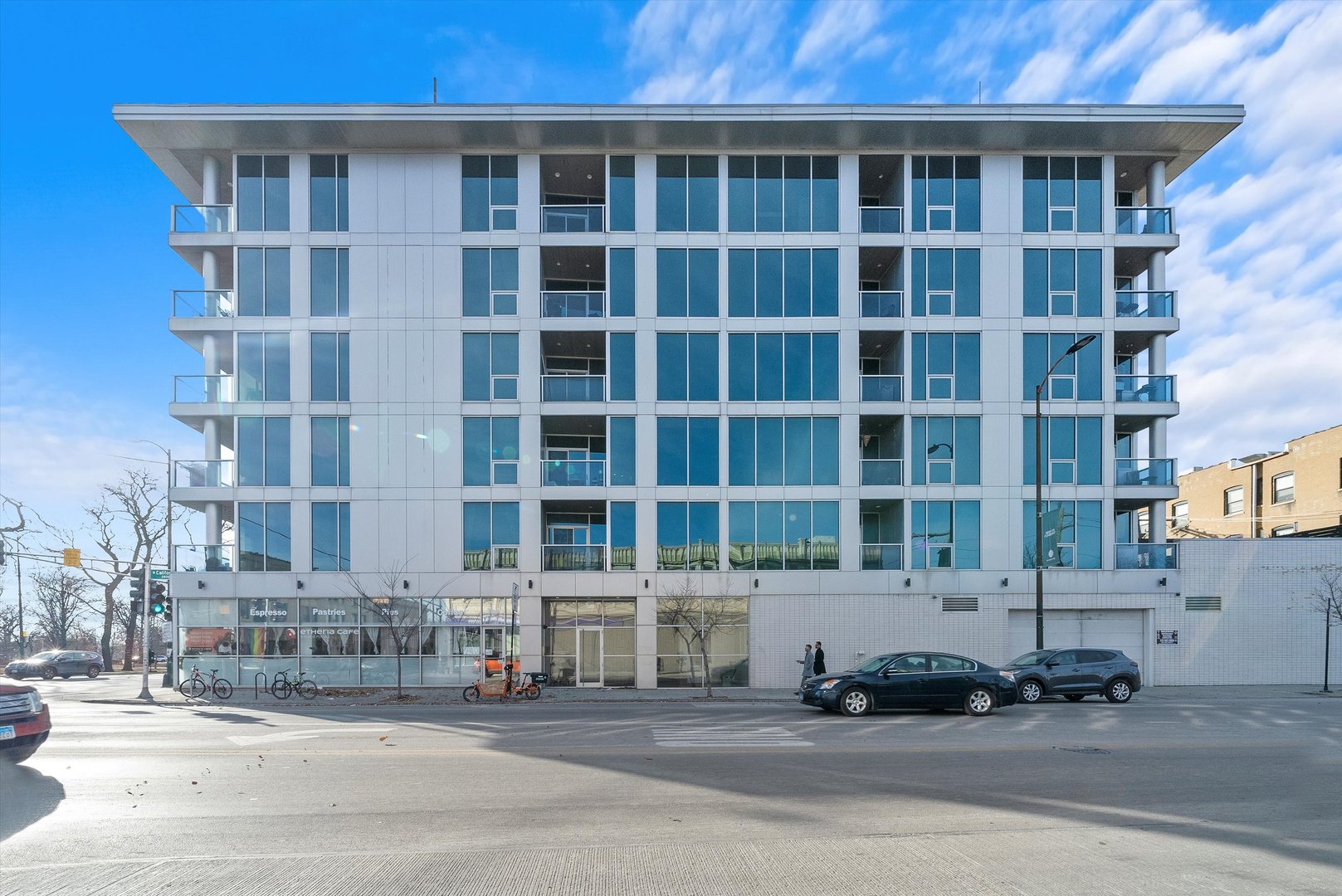 2800 W North Avenue Unit: 403