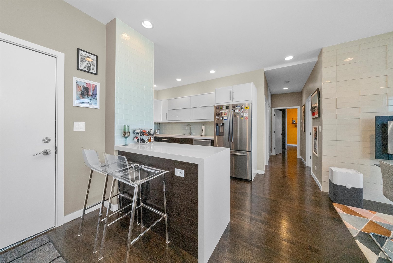 2800 W North Avenue Unit: 403