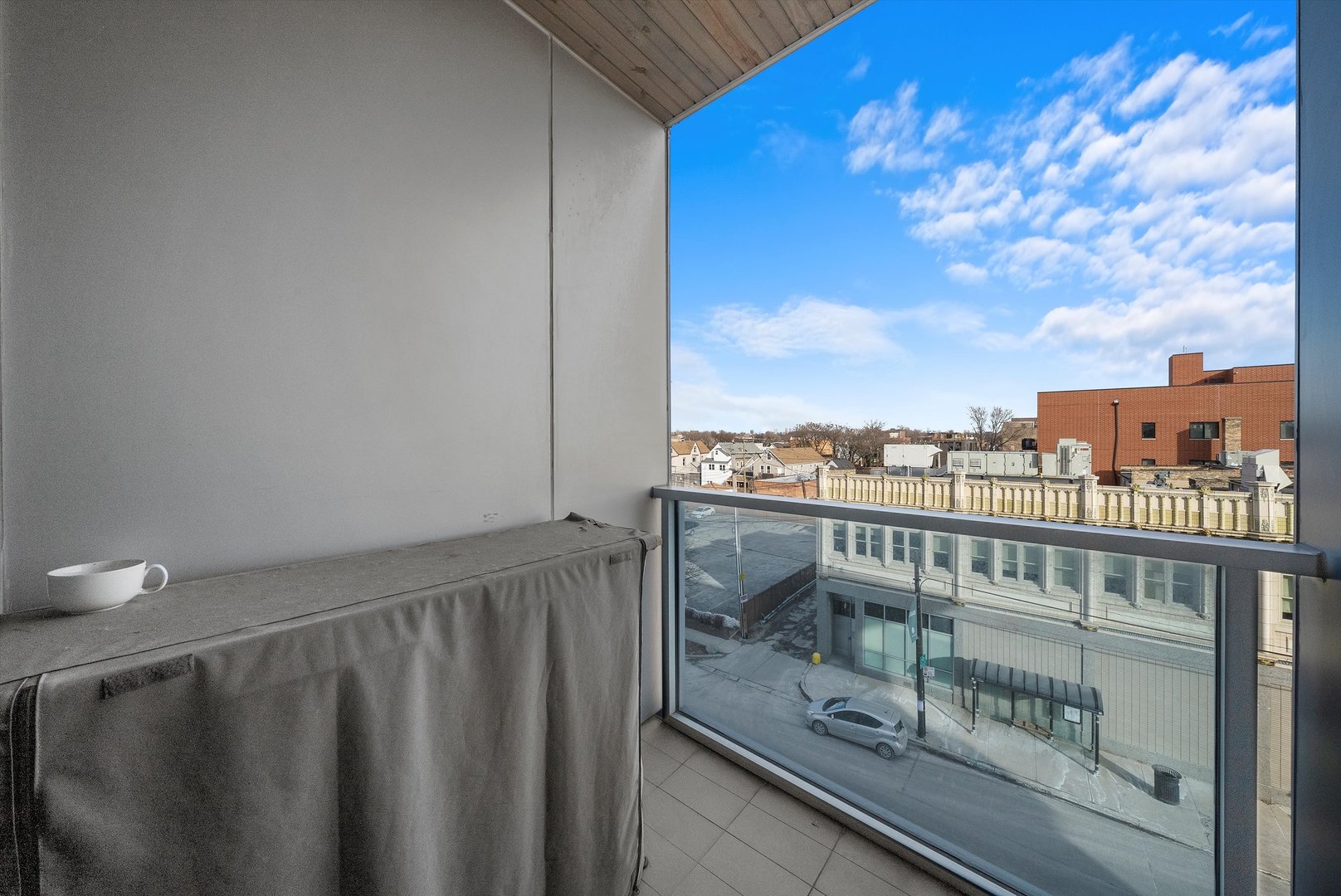 2800 W North Avenue Unit: 403