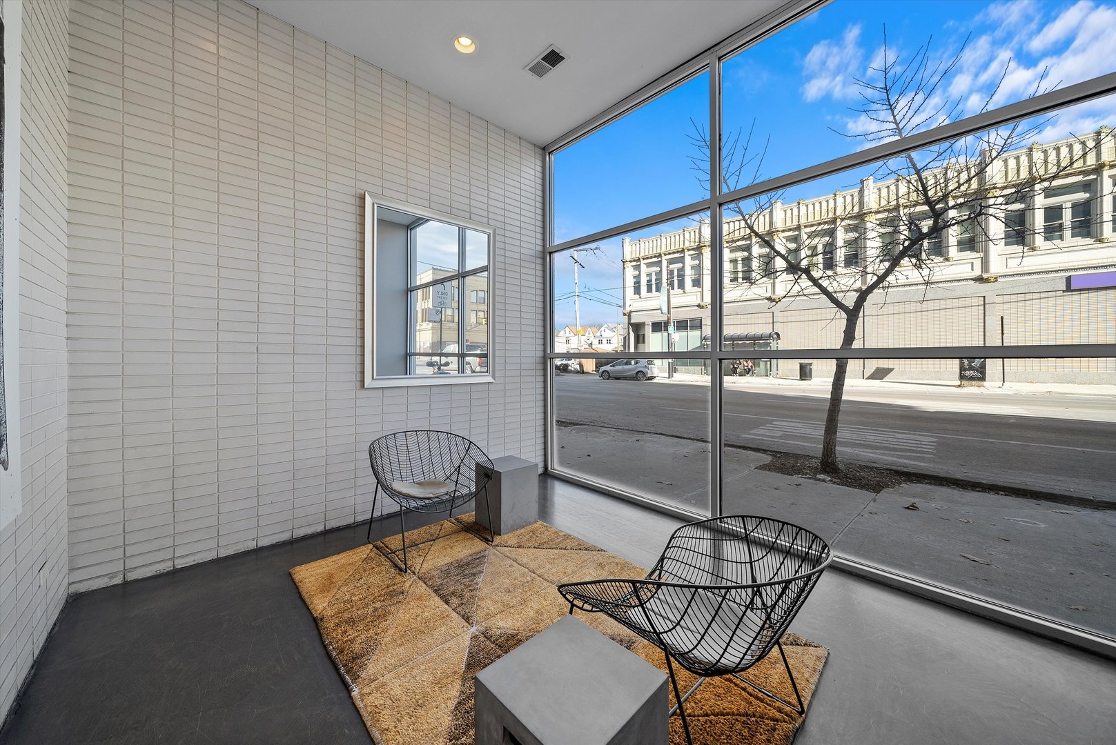 2800 W North Avenue Unit: 403