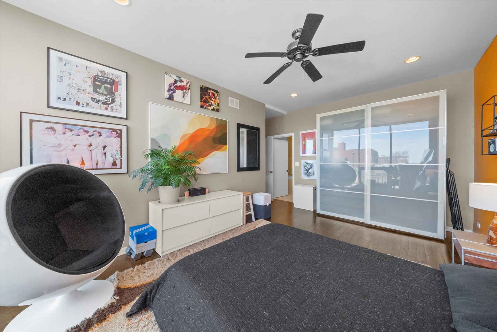 2800 W North Avenue Unit: 403