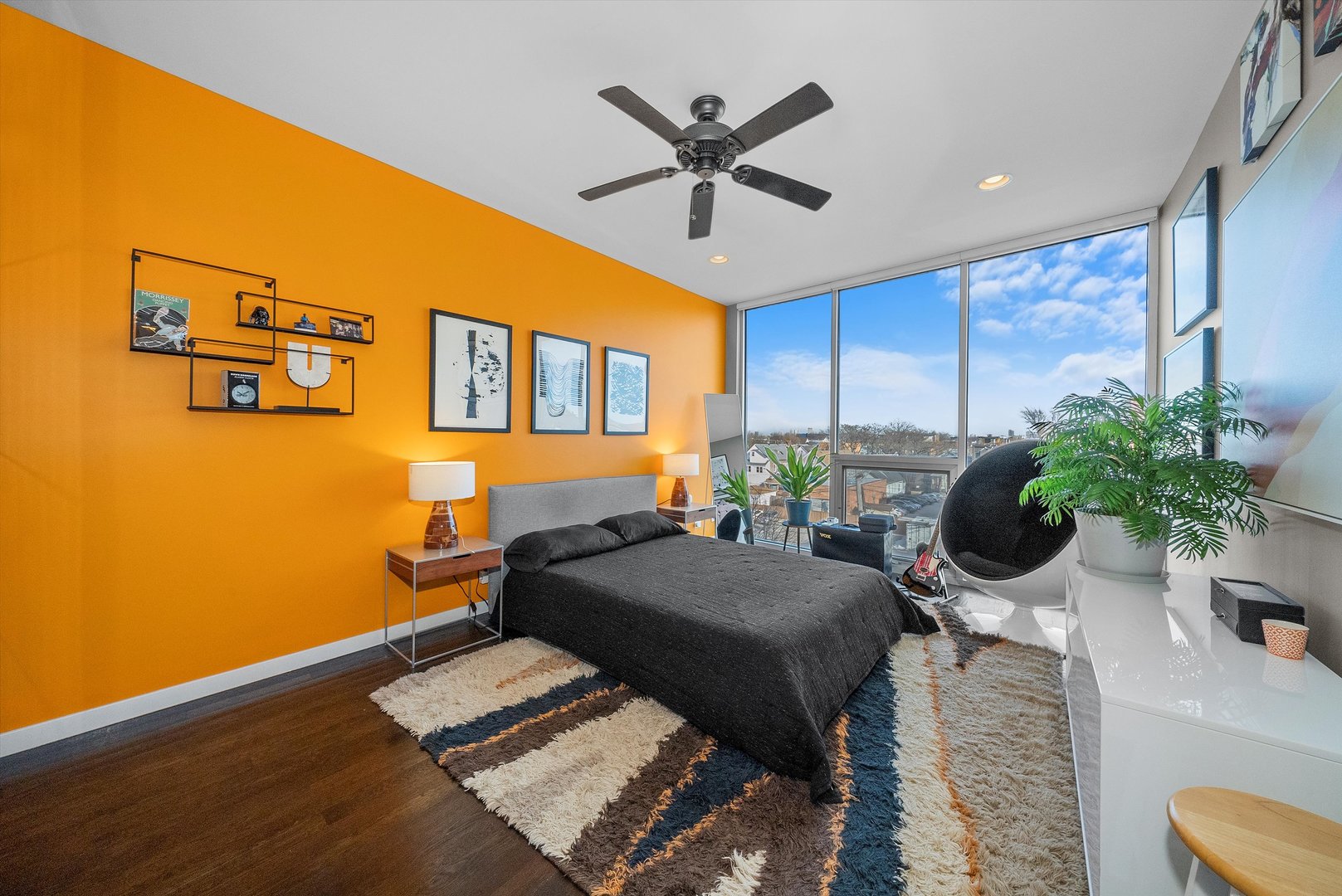2800 W North Avenue Unit: 403