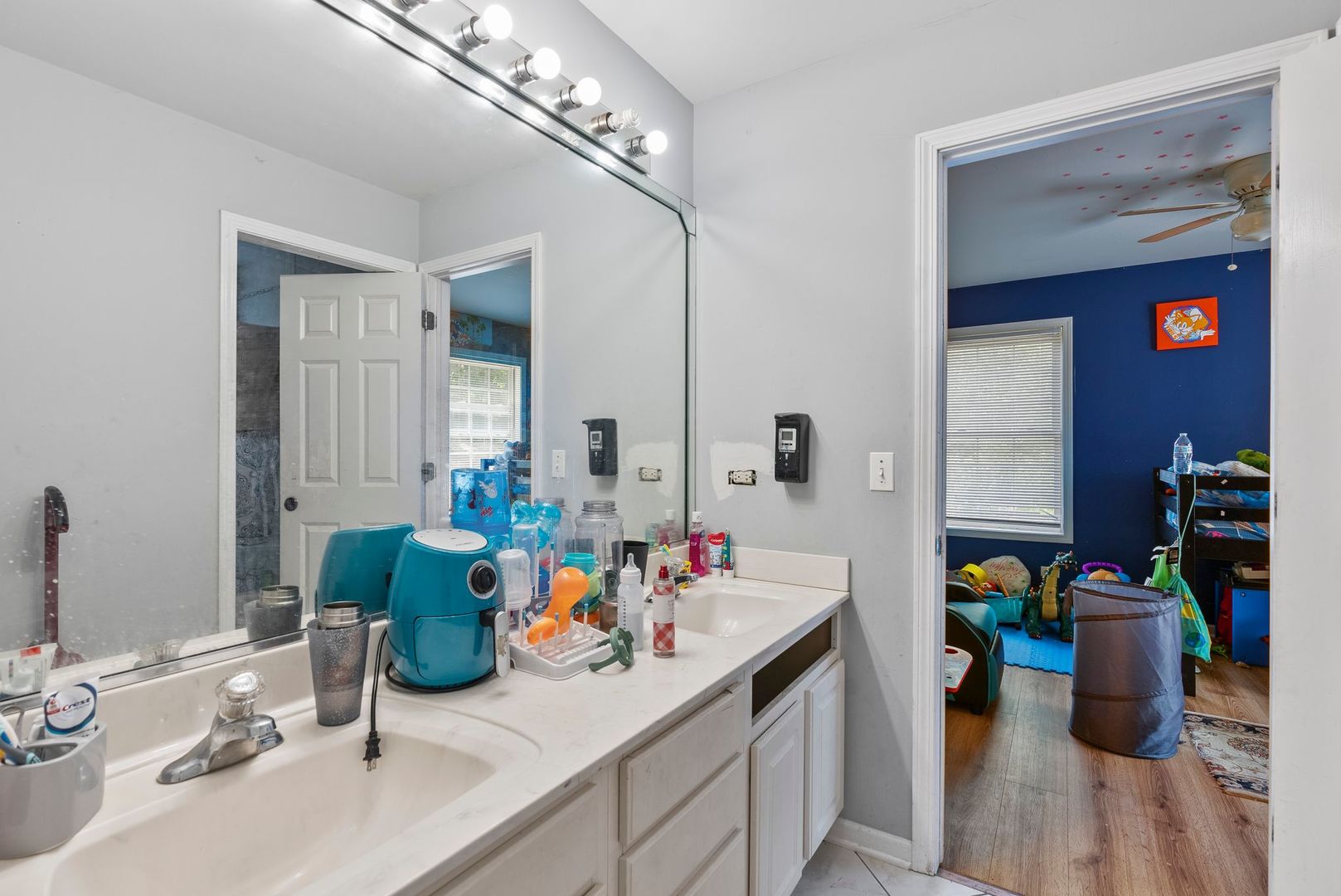260-262 Chaparral Circle