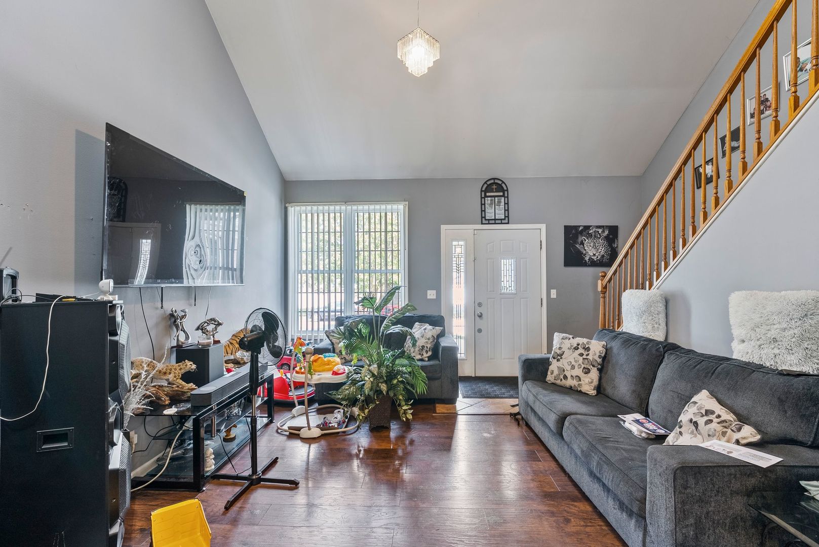 260-262 Chaparral Circle