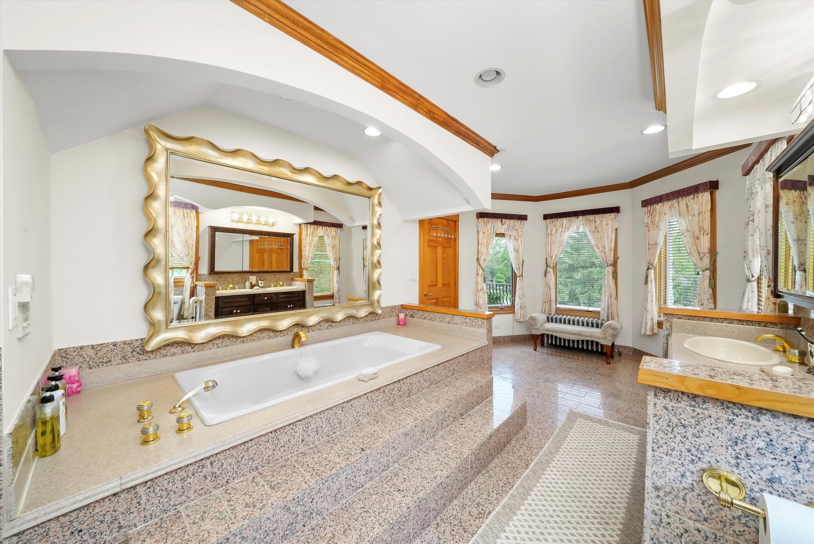 300 N BRADLEY Road