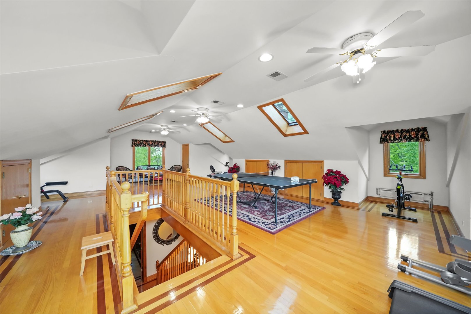 300 N BRADLEY Road