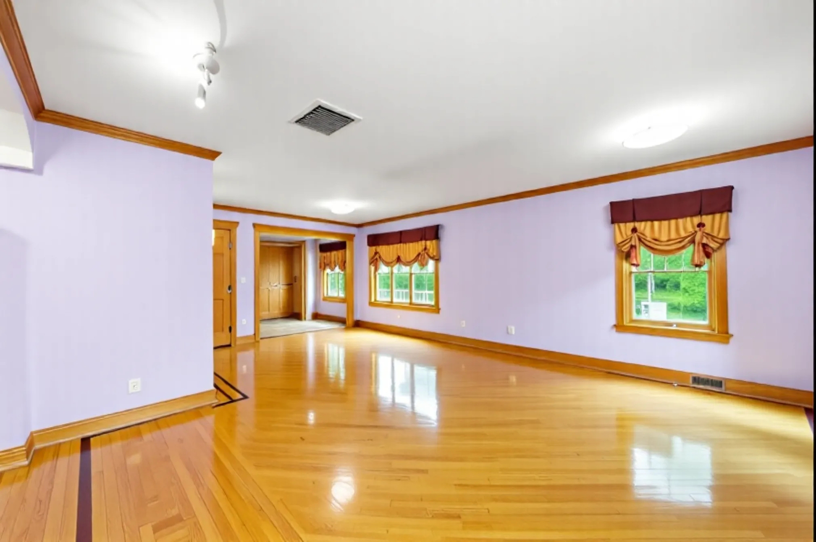 300 N BRADLEY Road
