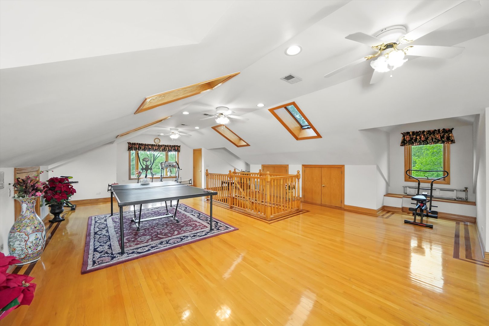 300 N BRADLEY Road